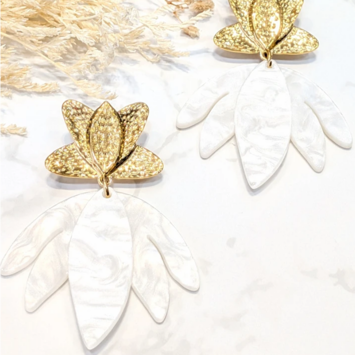 đ·Boucle d'oreille Fleurs Blanc