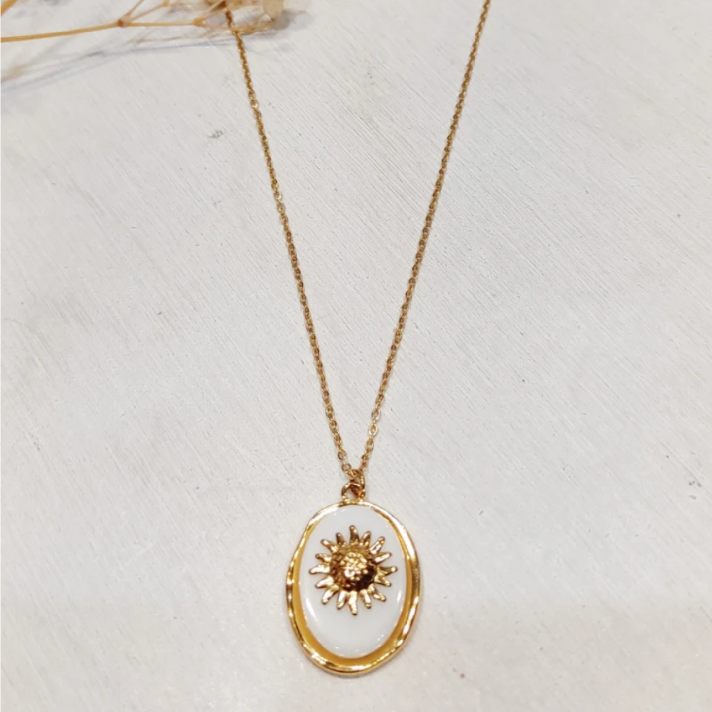 ☀️ Collier avec Pierre Soleil Blanc