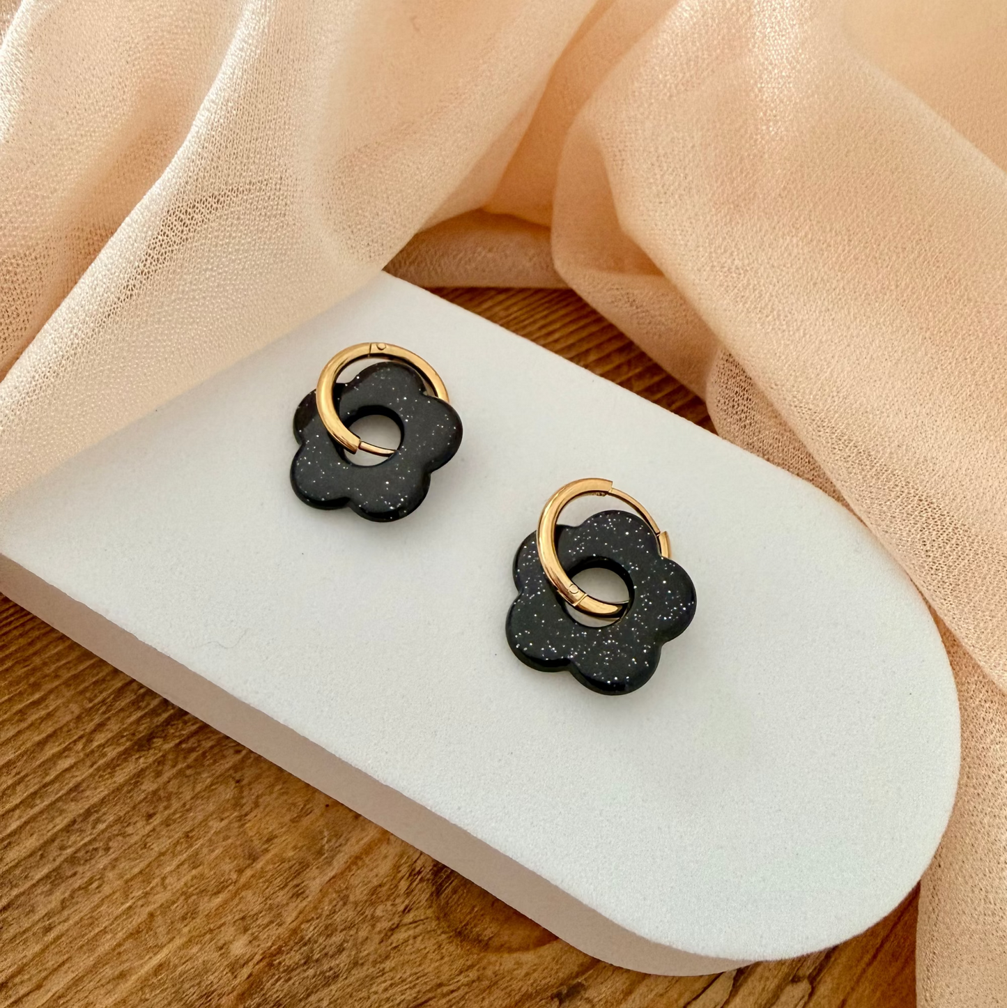 đž Boucles dâoreilles Fleur Pampille Noire