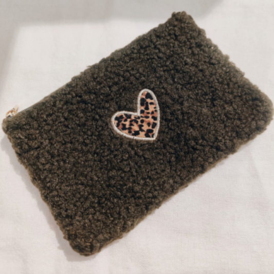 Pochette Moumoute Coeur kaki