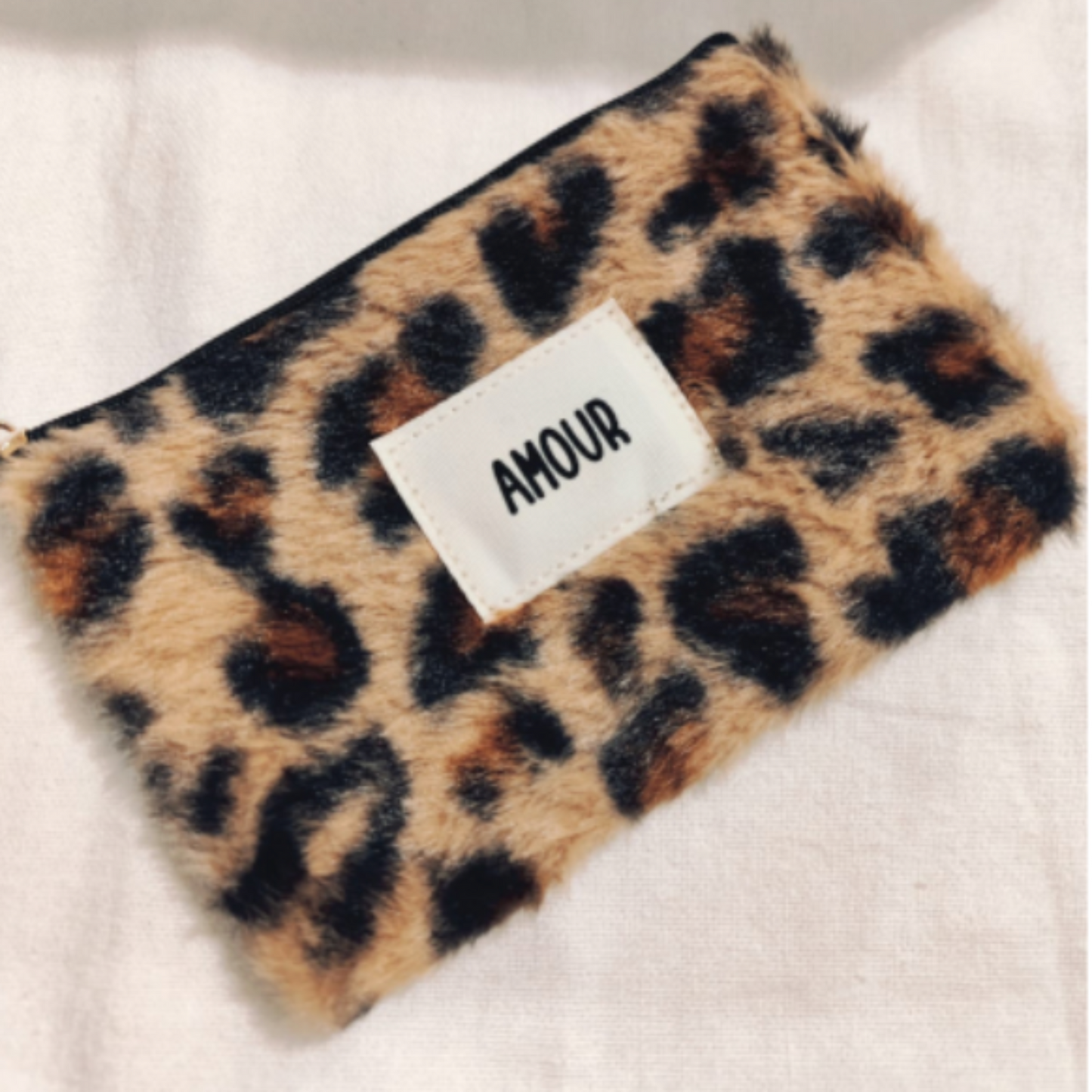 Pochette  "AMOUR" Léopard