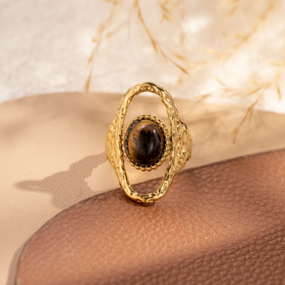 Bague ovale martelée dorée